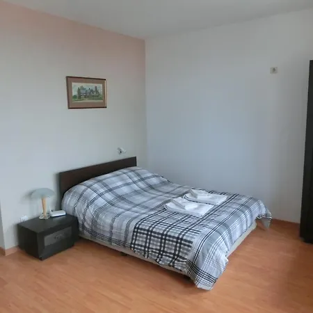 Garden Of Eden, Sea View Apartment, شقة
