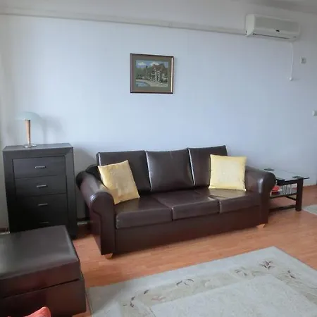 Garden Of Eden, Sea View Apartment, شقة *